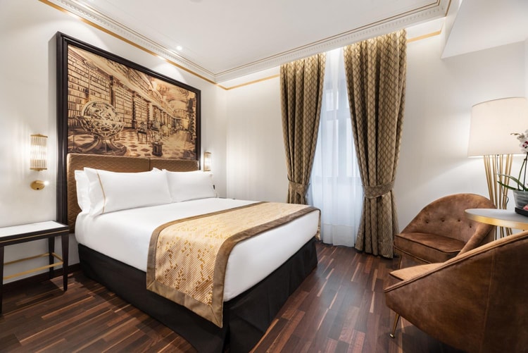 hotel image 0