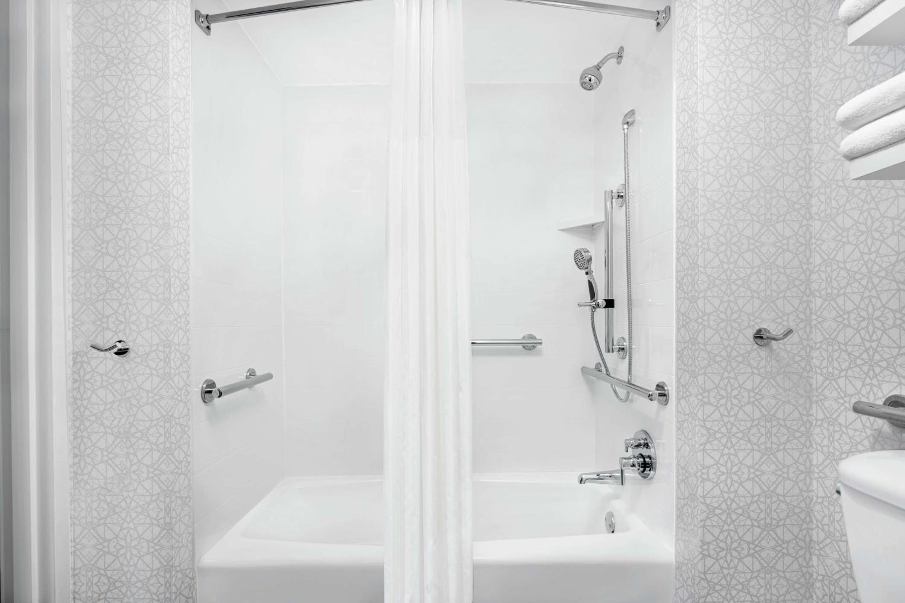 Hampton Inn & Suites Chicago-Downtown