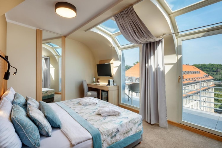 hotel image 0
