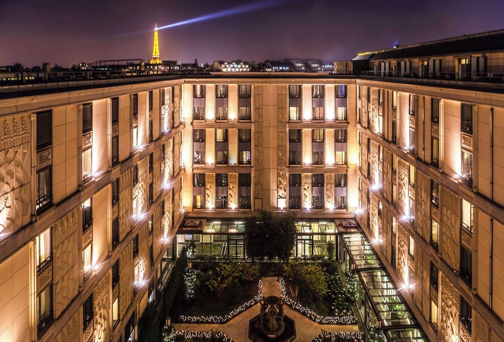 L'Hôtel du Collectionneur Paris, Paris, a padel hotel