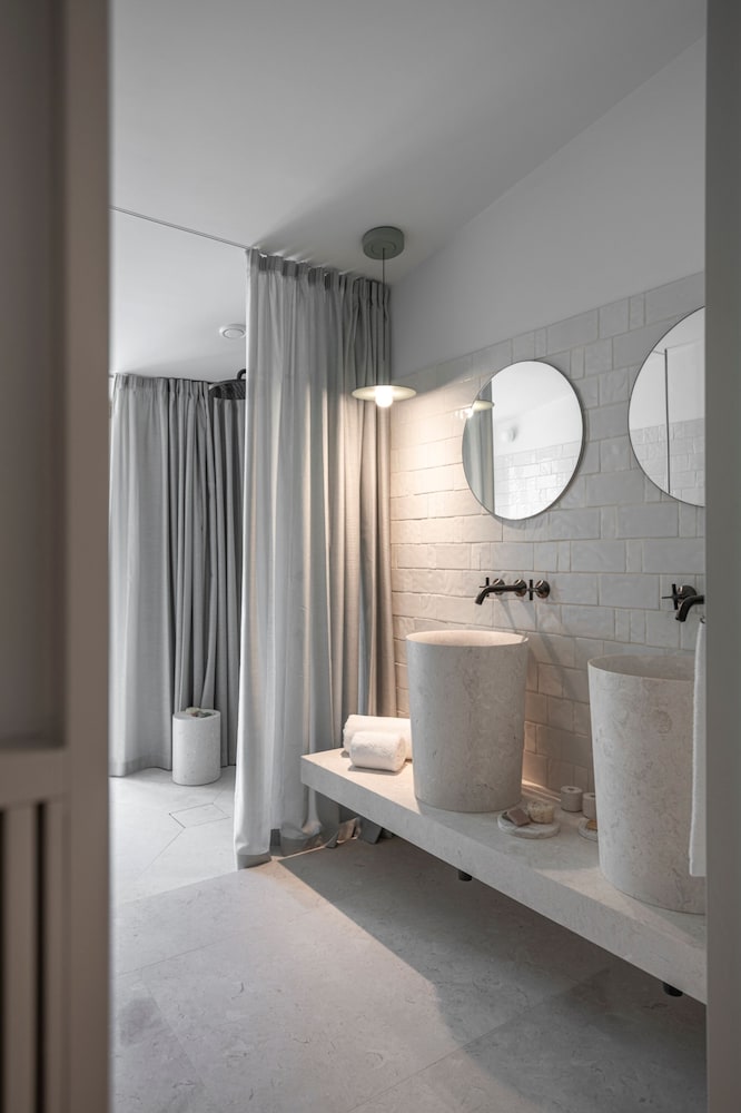 Montecarmo 12 - Design Boutique Hotel