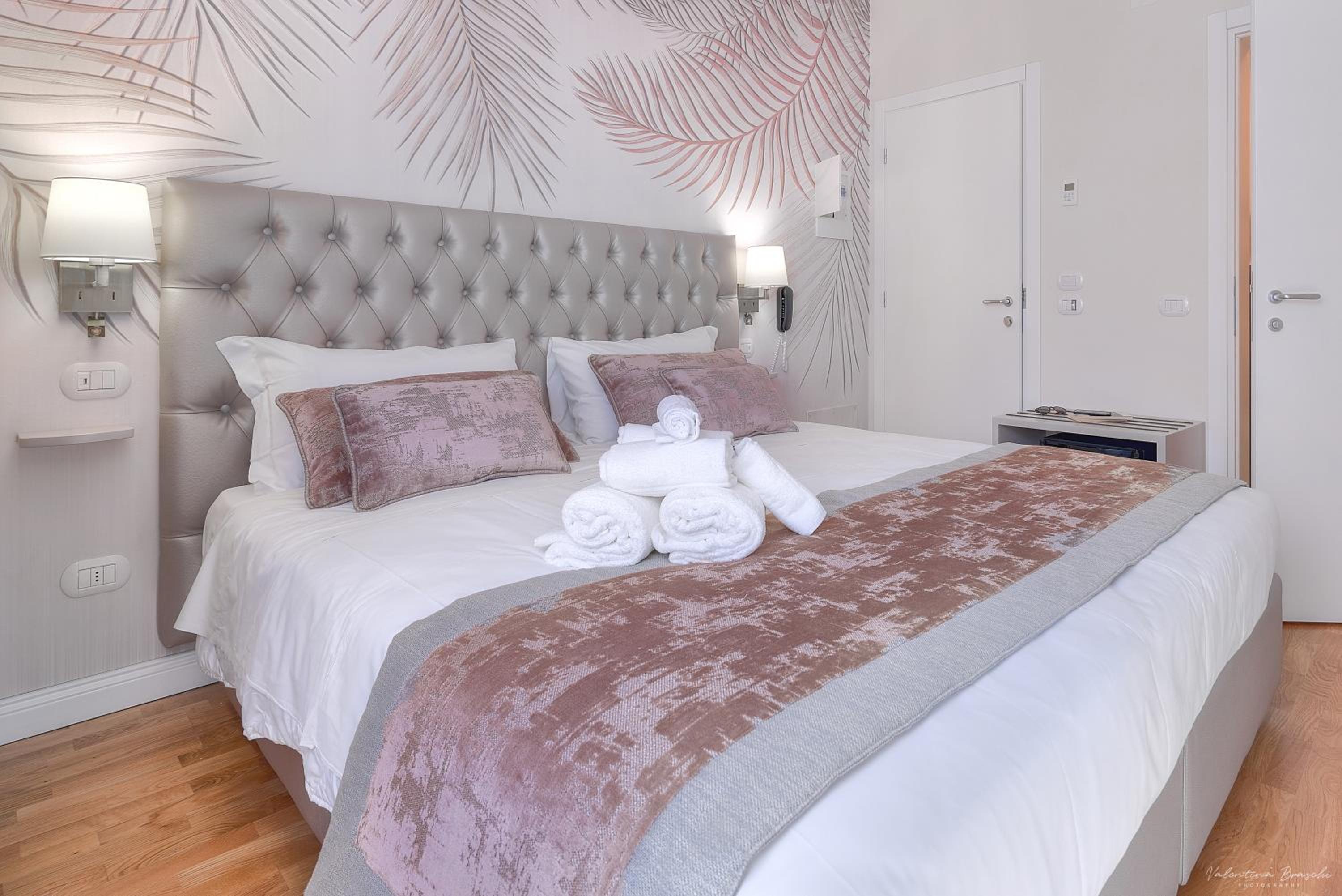 Hotel Cosmos